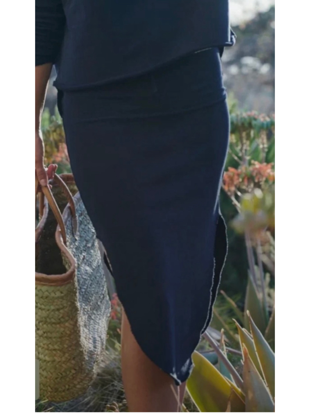 Frank & Eileen Unforgettable Midi Skirt in Navy L New!